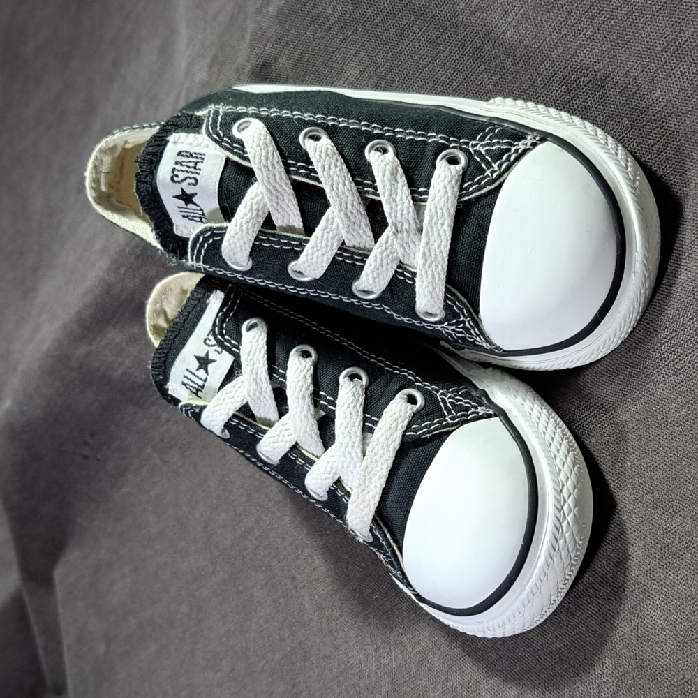 Converse Chuck Taylor All Star Classic Ox Black Lace Sneakers VG- US 9 Toddler